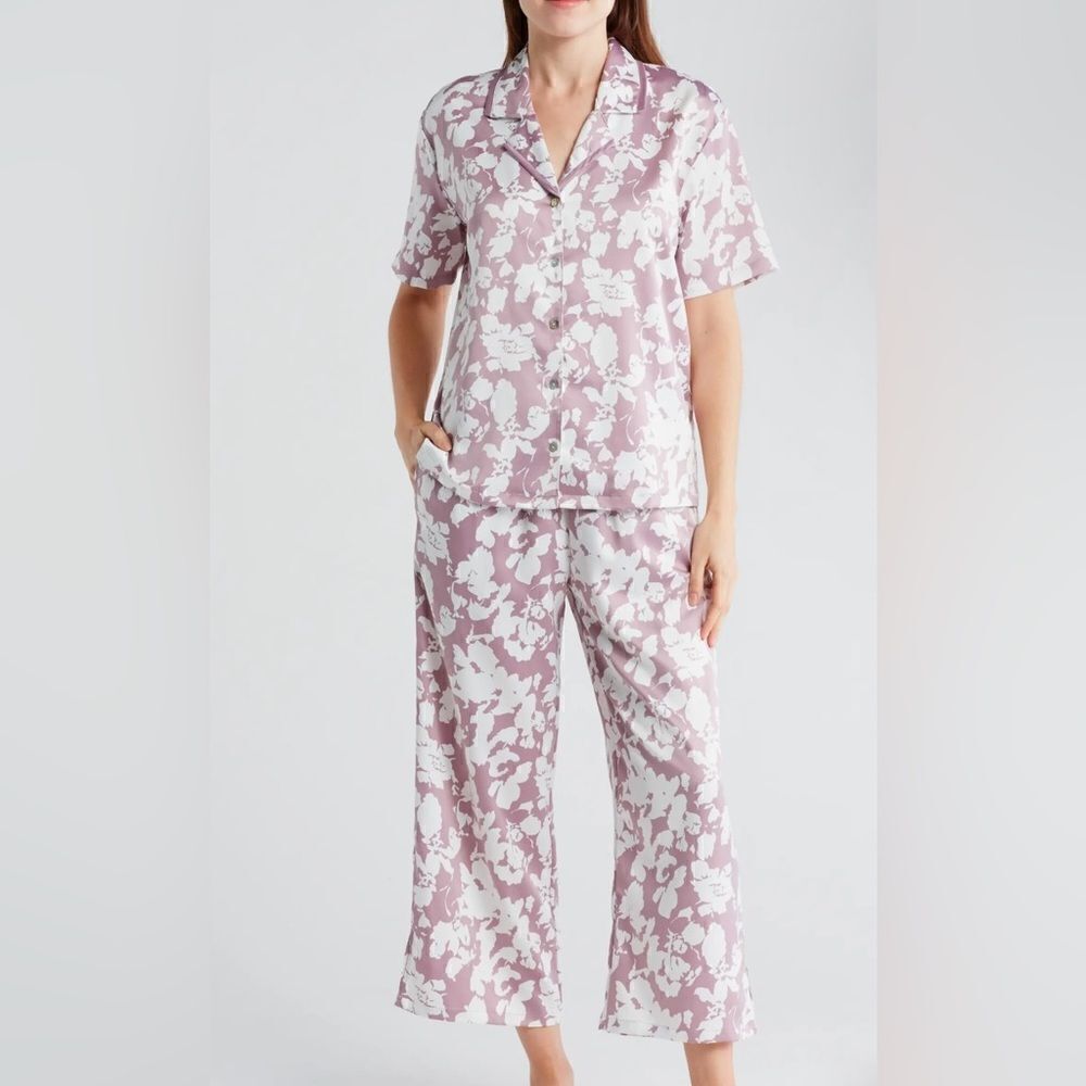 Nordstrom NWT Satin Capri Pajama pants ONLY size M in purple peace camo